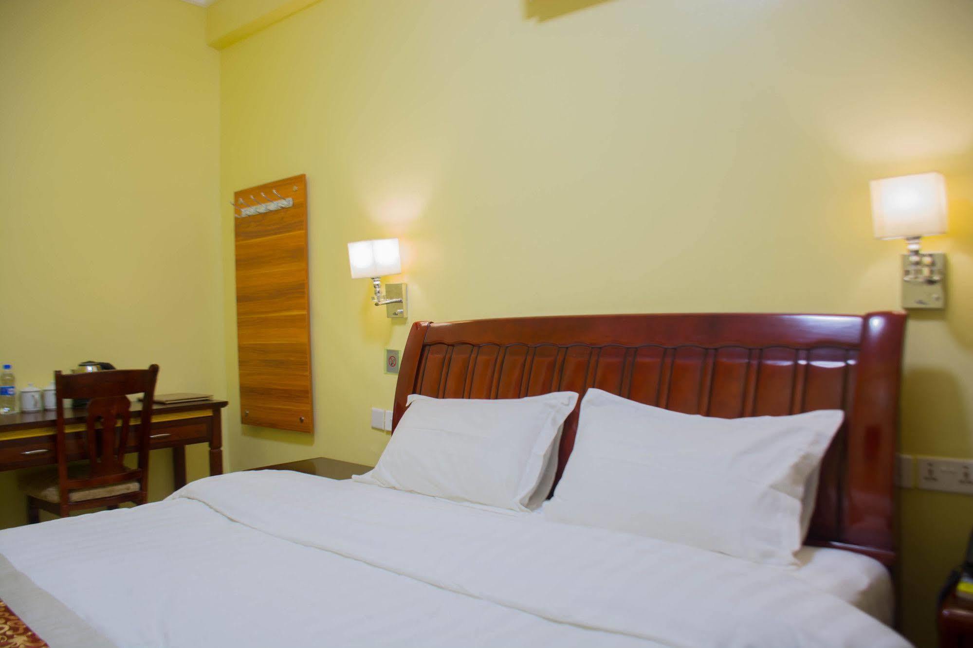 Hong Kong Hotel Dar es Salaam Exterior photo