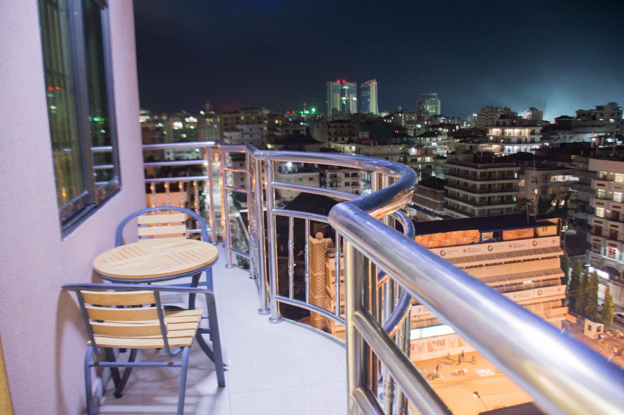 Hong Kong Hotel Dar es Salaam Exterior photo